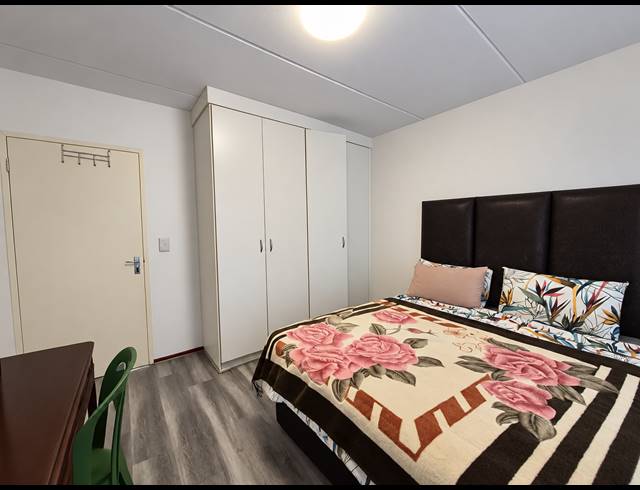 2 BEDROOM APARTMENT FOR SALE IN PARKRAND